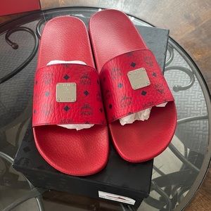 MCM Visetos Slide (Unisex)
